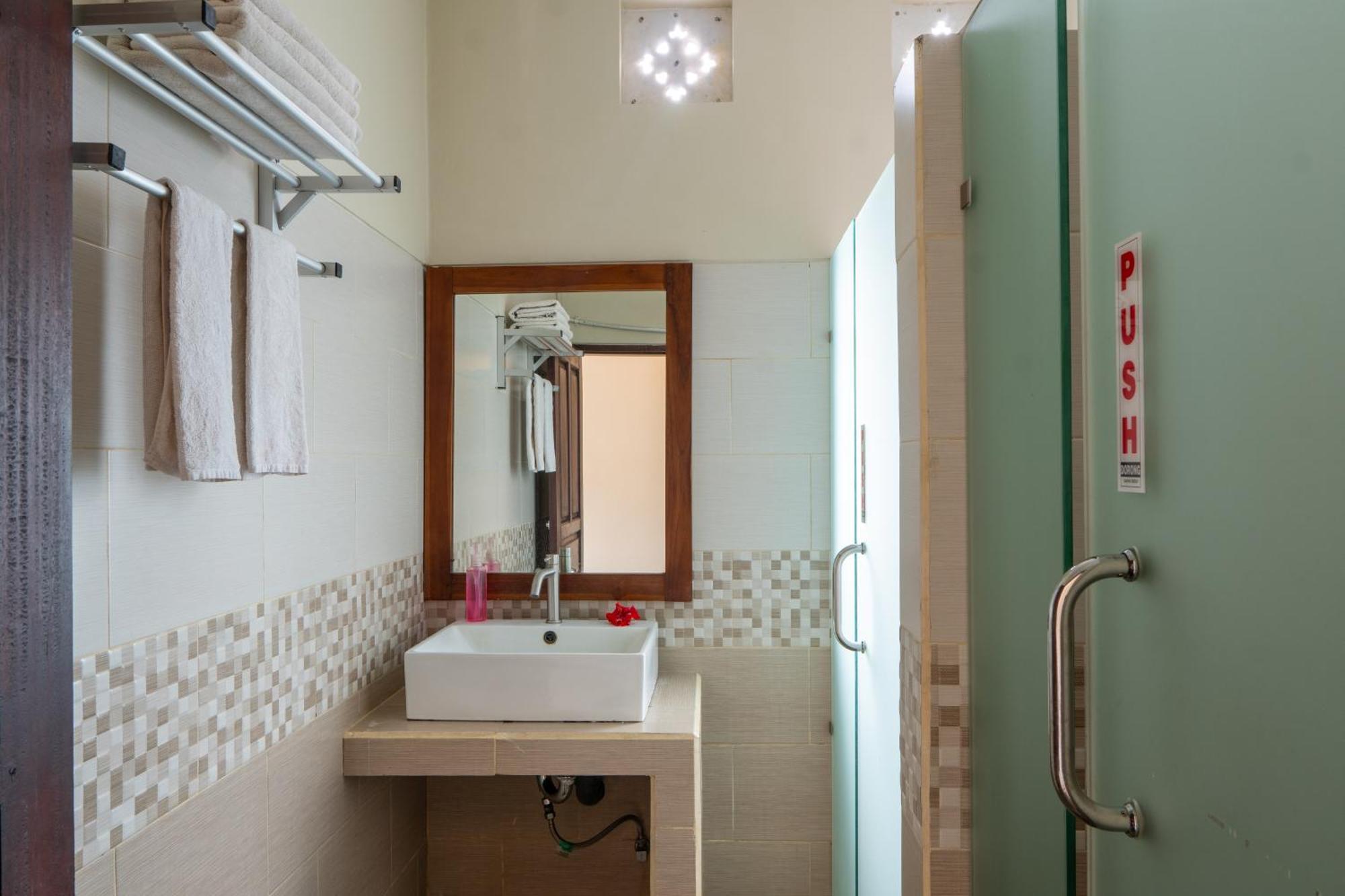 Rama House Hotel Ubud  Ngoại thất bức ảnh